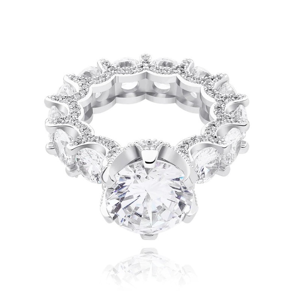 Big sterling silver ring with round centre stone